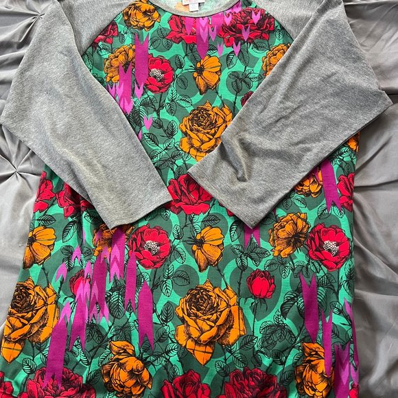 LuLaRoe Randy Floral Top with Gray Sleeves - Picture 1 of 3
